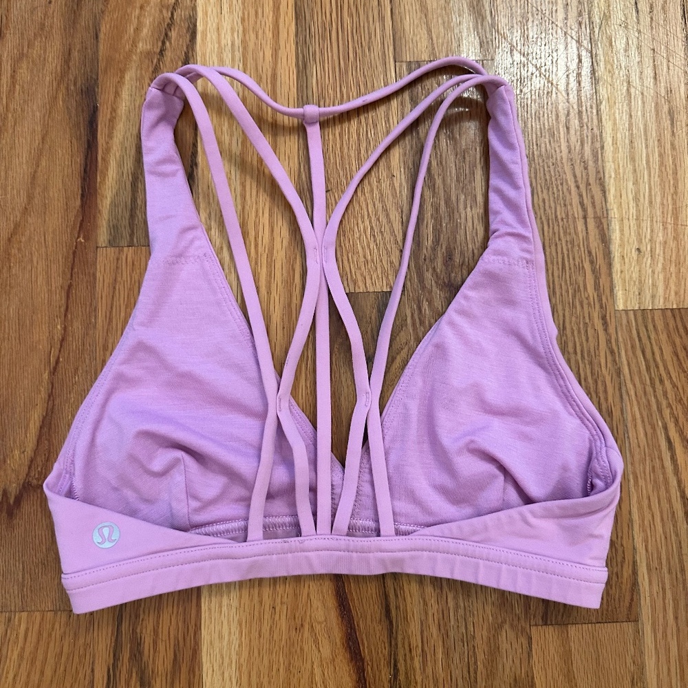 Lululemon Strappy V neck bra size 2
